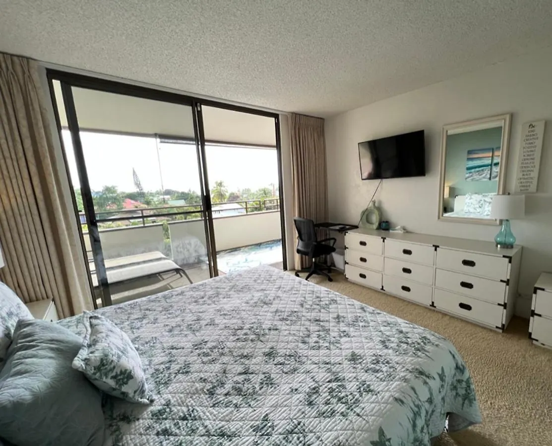 Kona Magic Ali'I - Top Floor Views, Pool, Beach, Sunsets Kailua-Kona