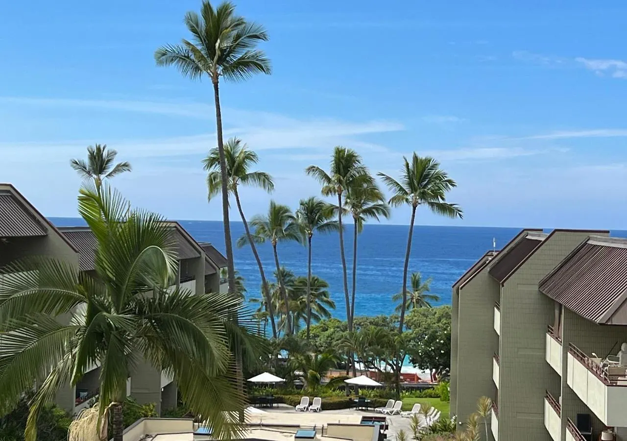 Kona Magic Ali'I - Top Floor Views, Pool, Beach, Sunsets Kailua-Kona United States